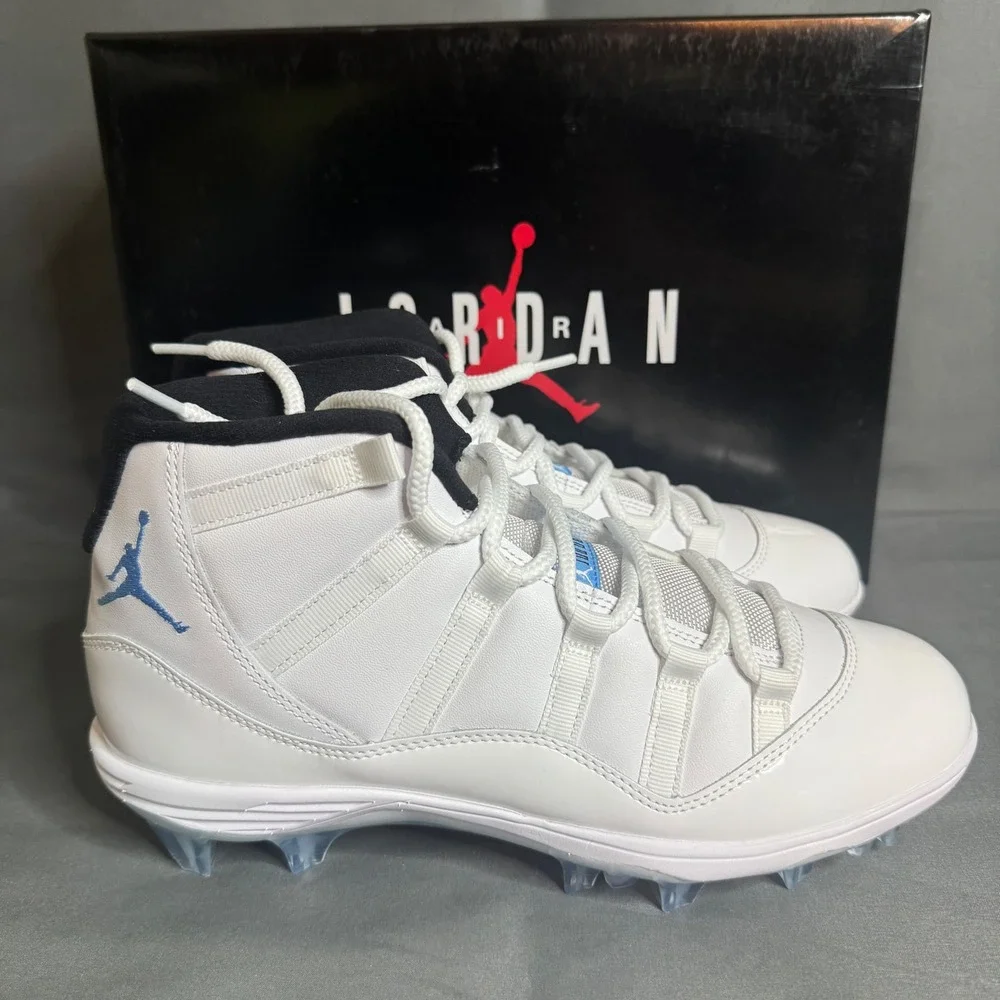 Jordan 11 Mid Football Cleats Mens 9 White Columbia Blue HM7324-104 NIB